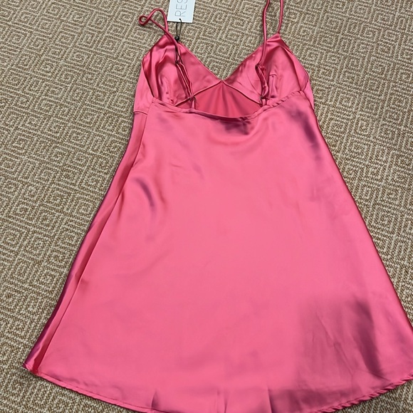 Silk pink dress - Picture 2 of 3